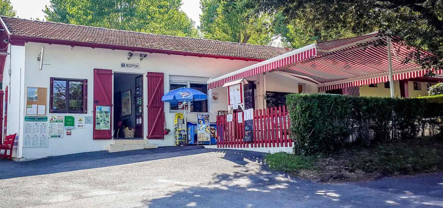 camping restaurant snack pays basque