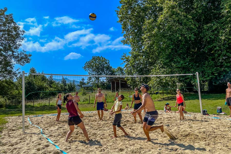 camping suhiberry voleibol de playa